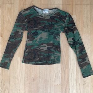 Long sleeve camo top